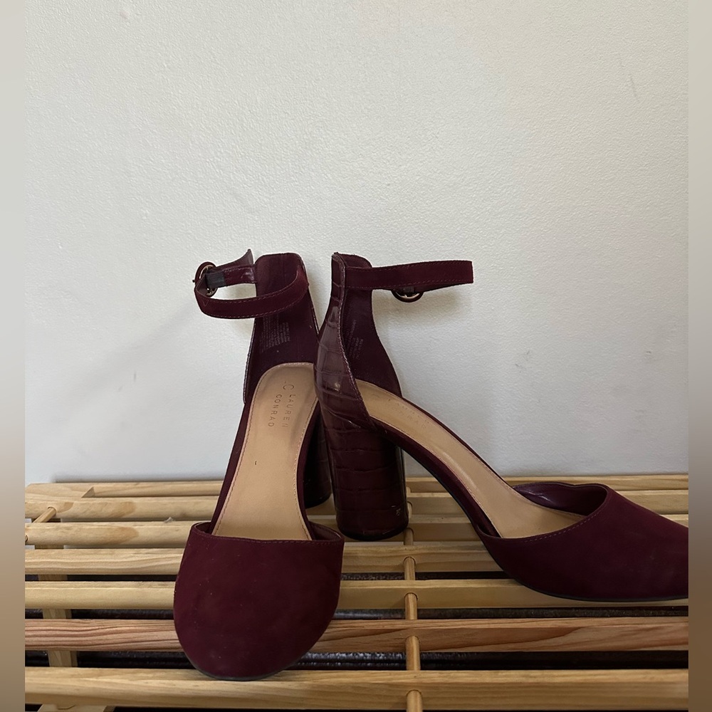 LC Lauren Conrad Maroon Block Heels